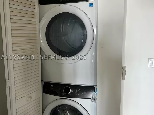Продажа квартиры #4-2305 - фото 9095697