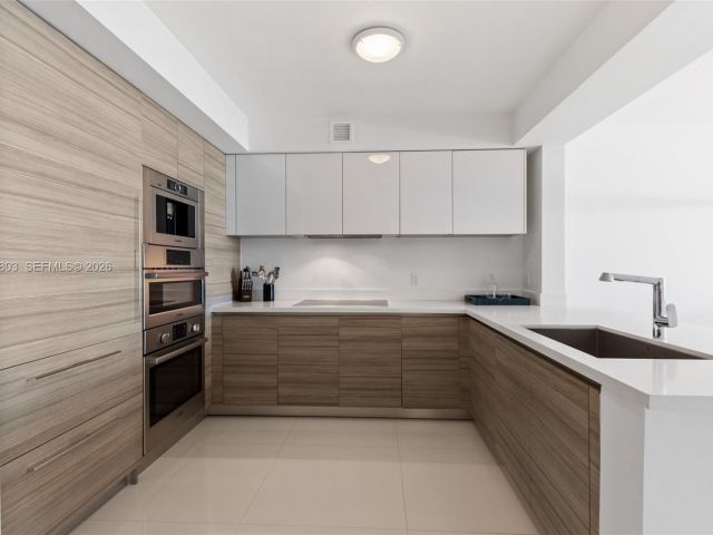 Продажа квартиры #4-2405 - фото 7489957