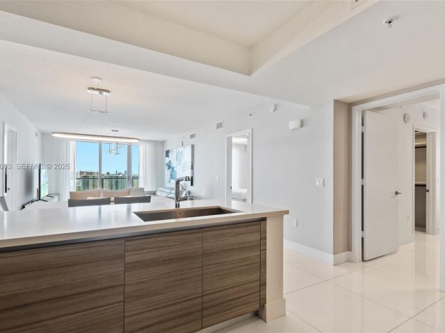 Продажа квартиры #4-2405 - фото 7489959