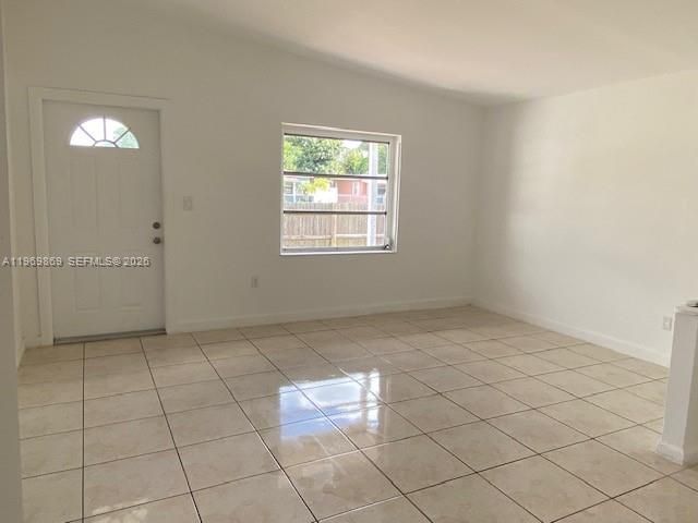 Продажа дома по адресу 540 Opa Locka Blvd - фото 7475633