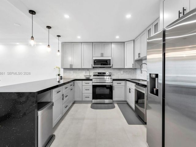 Продажа квартиры #1212 - фото 7492279