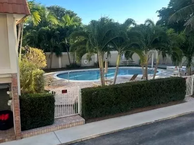 Продажа дома по адресу 5555 N OCEAN Boulevard 45 - фото 9164693