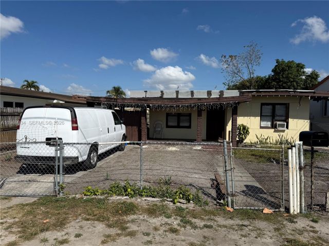 Продажа дома по адресу 7239 NW 2nd Ter - фото 7466484