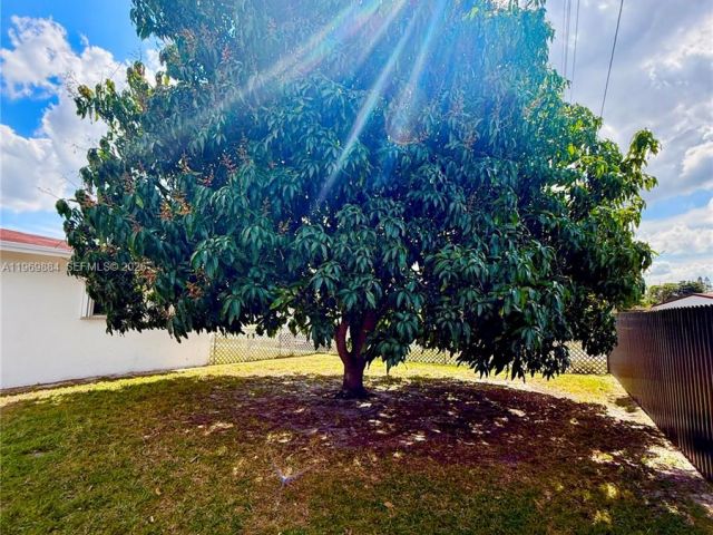 Продажа дома по адресу 17100 NW 45th Ct - фото 7535633