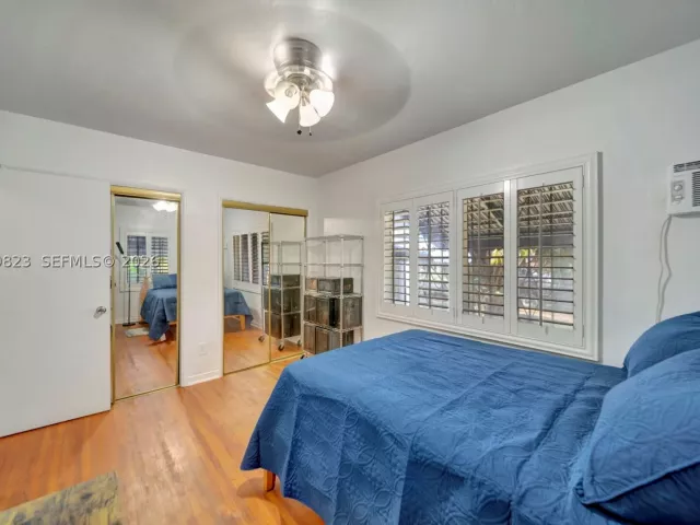 Продажа дома по адресу 890 NE 138th St - фото 7722904