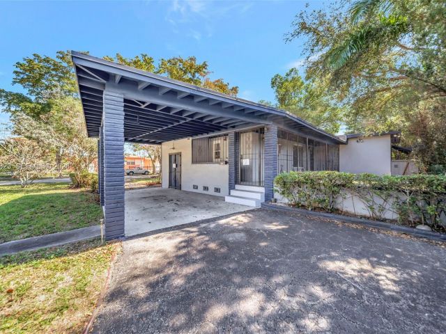 Продажа дома по адресу 890 NE 138th St - фото 7524612