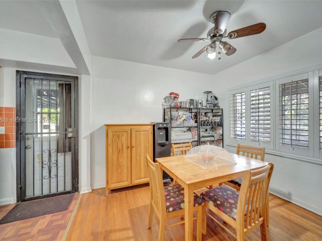 Продажа дома по адресу 890 NE 138th St - фото 7524625