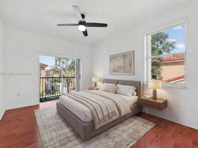 Дом в аренду по адресу 2302 NW 161st Ter - фото 7517349