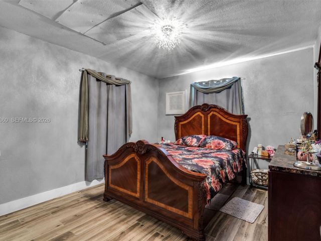 Продажа дома по адресу 3505 NW 83rd Ter - фото 7521207