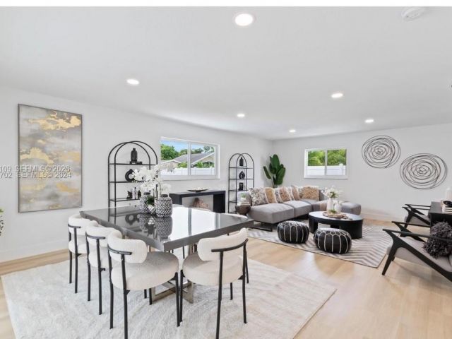 Продажа дома по адресу 1780 SW 12th St - фото 7453338