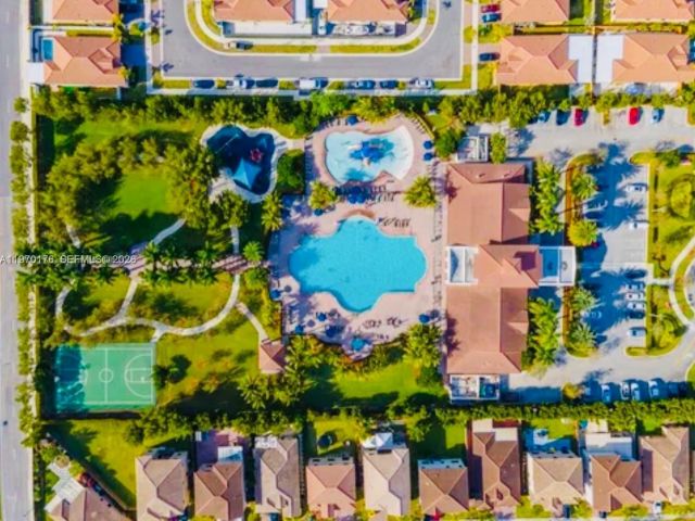 Продажа дома по адресу 11334 SW 236th St - фото 7493133