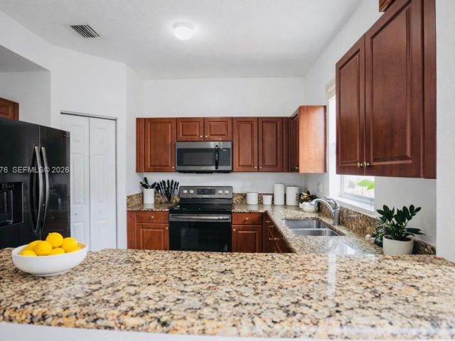 Продажа дома по адресу 11334 SW 236th St - фото 7493138