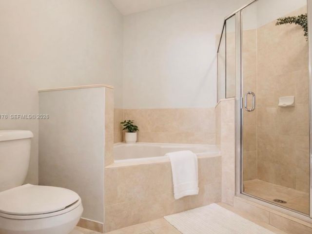 Продажа дома по адресу 11334 SW 236th St - фото 7493143