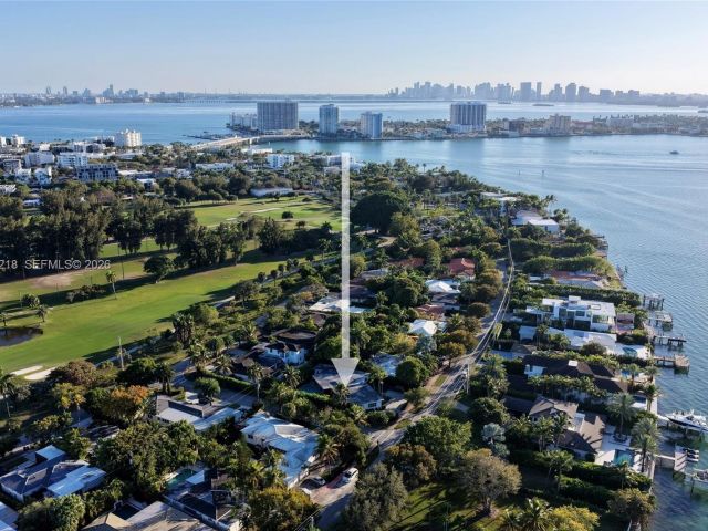 Продажа дома по адресу 1000 N Shore Dr - фото 7468221