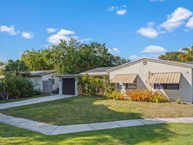 Продажа дома по адресу 3035 Hayes St - фото 7515142