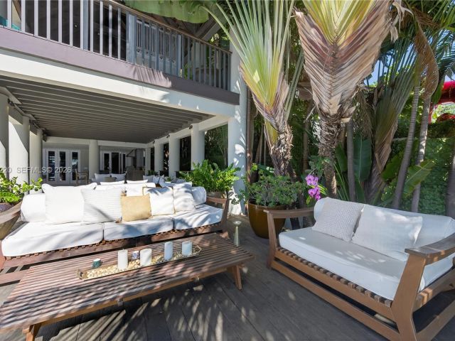 Дом в аренду по адресу 14 W San Marino Dr - фото 7469411