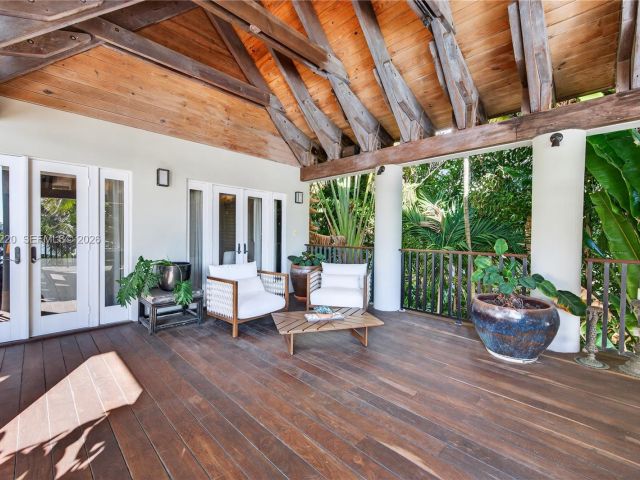 Дом в аренду по адресу 14 W San Marino Dr - фото 7469413