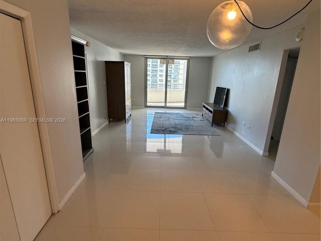 Квартира в аренду номер12Z - фото 7526996