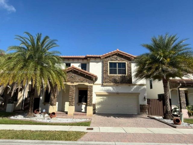 Продажа дома по адресу 9947 NW 86th Ter - фото 7486360