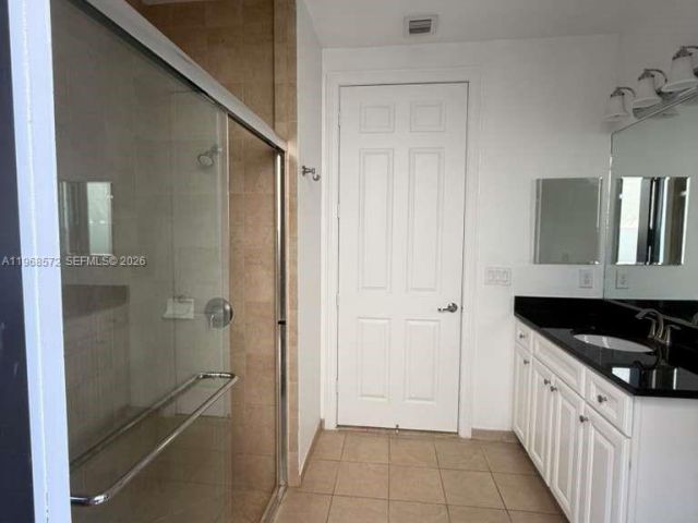 Продажа дома по адресу 9947 NW 86th Ter - фото 7486372