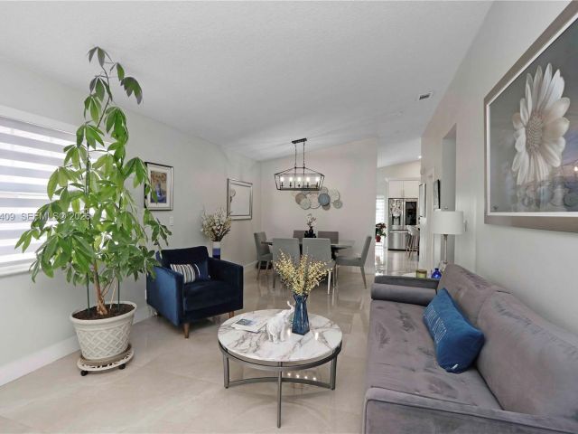 Продажа дома по адресу 11371 SW 146th Ct - фото 7519484