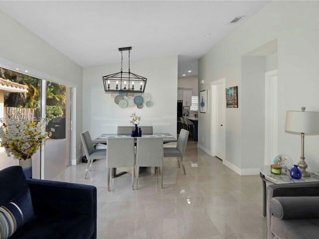 Продажа дома по адресу 11371 SW 146th Ct - фото 7519486