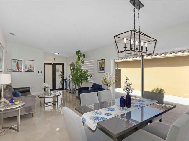 Продажа дома по адресу 11371 SW 146th Ct - фото 7519487