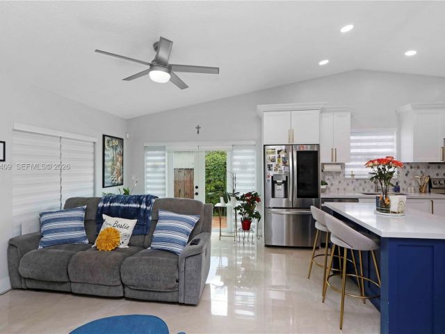 Продажа дома по адресу 11371 SW 146th Ct - фото 7519490