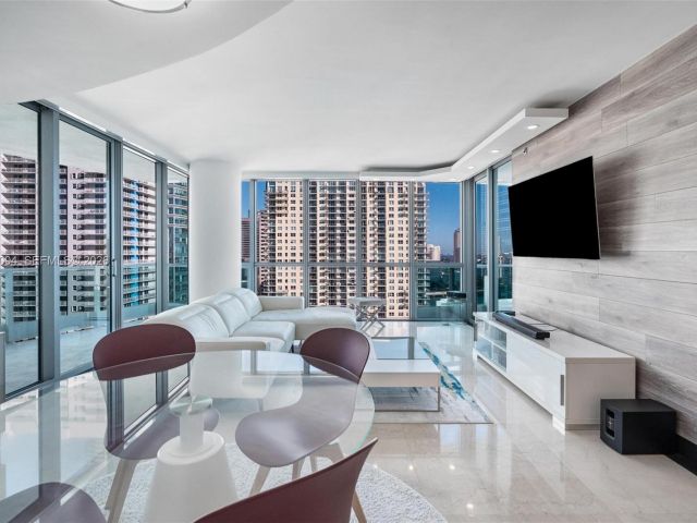 Продажа квартиры #2402 - фото 7511753