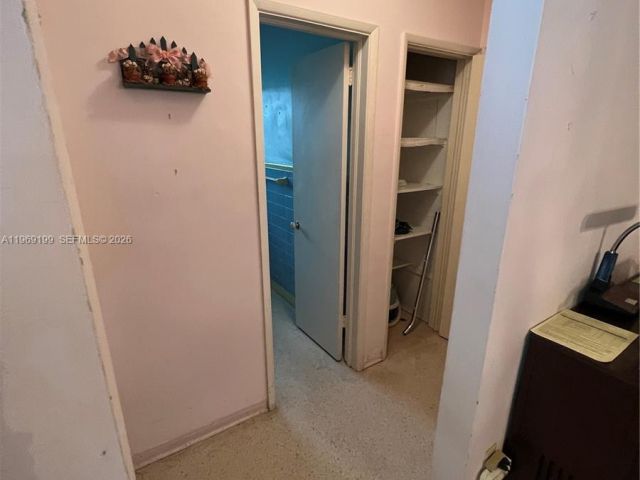 Продажа дома по адресу 812 Columbus Blvd - фото 7471675