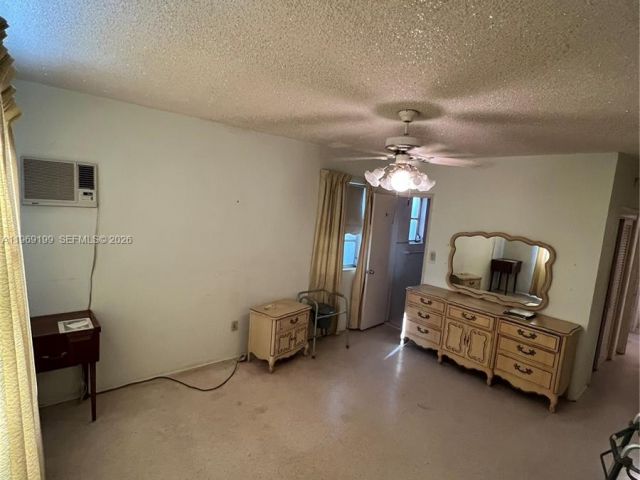 Продажа дома по адресу 812 Columbus Blvd - фото 7471682