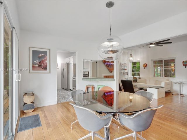 Продажа дома по адресу 842 NW 9th Ct - фото 7528599