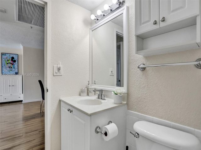 Квартира в аренду номер1001 (available May 4) - фото 7477769