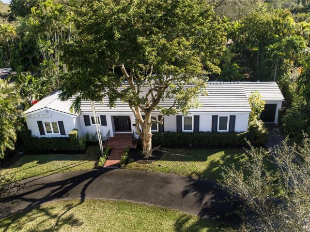 Дом в аренду по адресу 1350 Mendavia Ave - фото 7471650