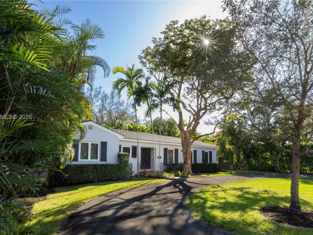 Дом в аренду по адресу 1350 Mendavia Ave - фото 7471651