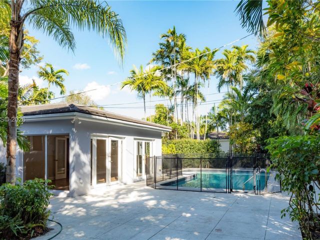 Дом в аренду по адресу 1350 Mendavia Ave - фото 7471653