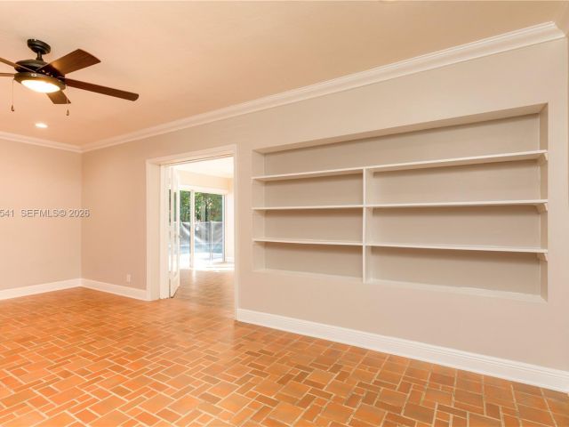 Дом в аренду по адресу 1350 Mendavia Ave - фото 7471657