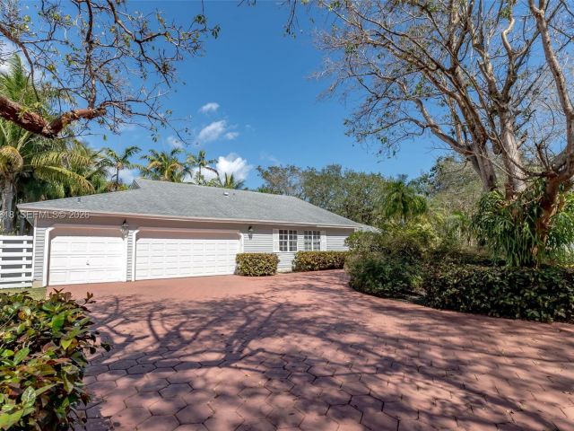 Продажа дома по адресу 15005 SW 148th St - фото 7522007