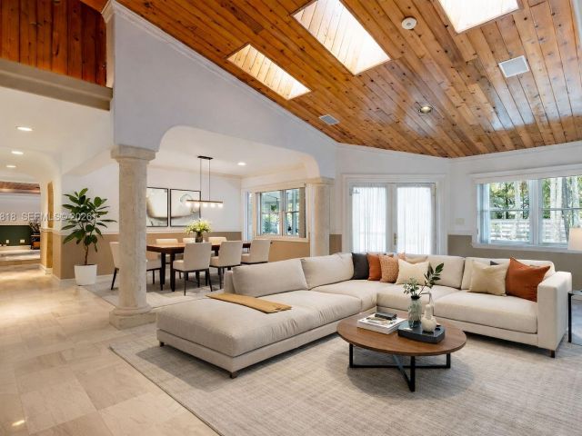 Продажа дома по адресу 15005 SW 148th St - фото 7522012