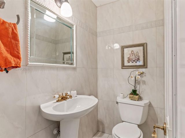 Продажа дома по адресу 15005 SW 148th St - фото 7522023