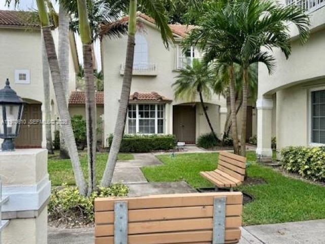 Дом в аренду по адресу 706 NW 108 TE - фото 7455251