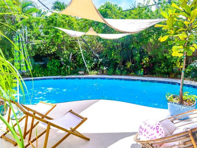 Дом в аренду по адресу 1130 NE 23rd Pl 0 - фото 7478840