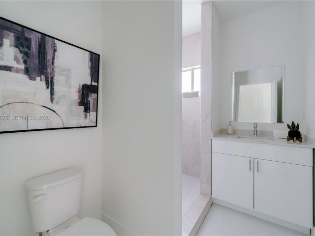 Продажа дома по адресу 4789 NW 1st St - фото 7528463