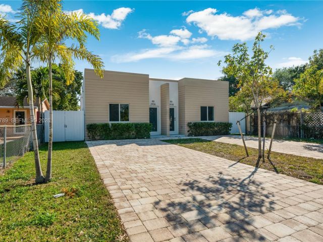 Продажа дома по адресу 2936 NW 27th St - фото 7528391