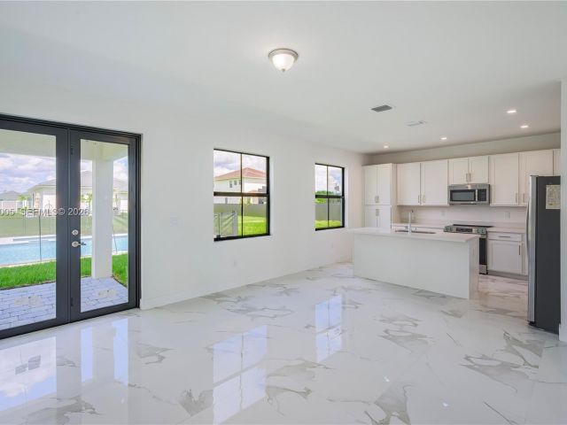 Дом в аренду по адресу 32242 SW 194th Ave - - фото 7493078