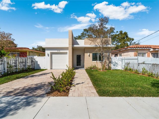 Продажа дома по адресу 5735 SW 4th St - фото 7528405