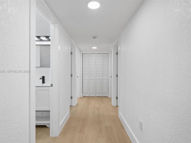 Продажа дома по адресу 2241 Hope St - фото 7515854