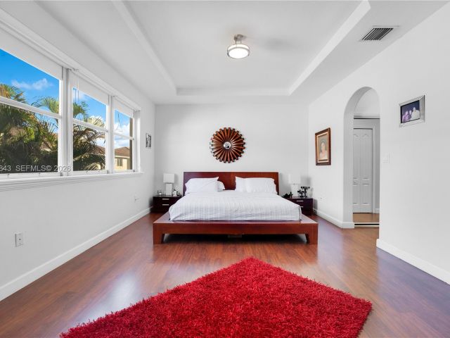 Дом в аренду по адресу 11261 NW 55th Ln - фото 7517154