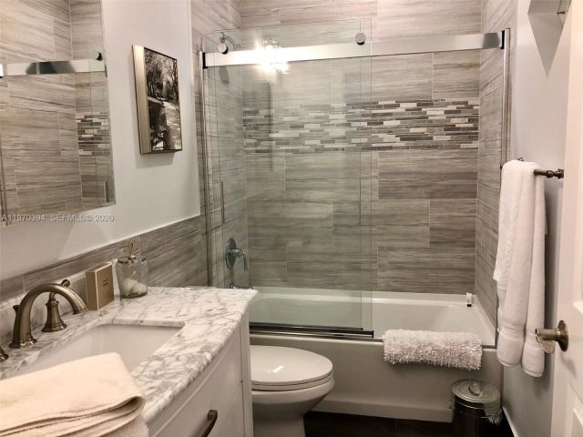 Дом в аренду по адресу 621 NE 8th Ave - фото 7483068