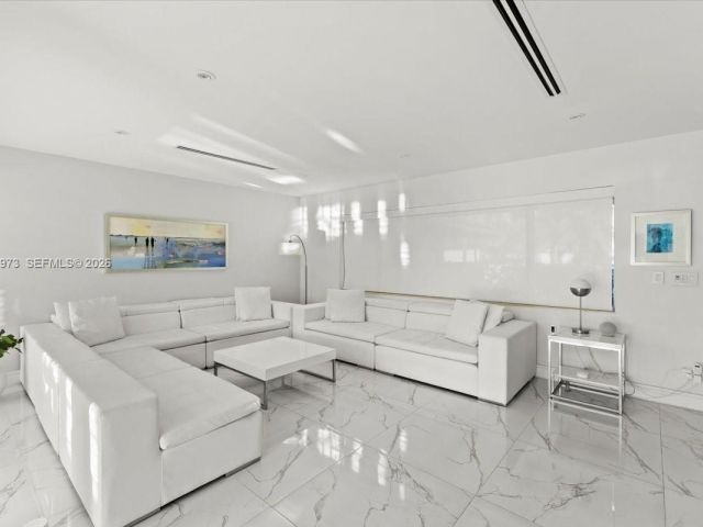 Дом в аренду по адресу 12930 Oleander Rd - фото 7475124